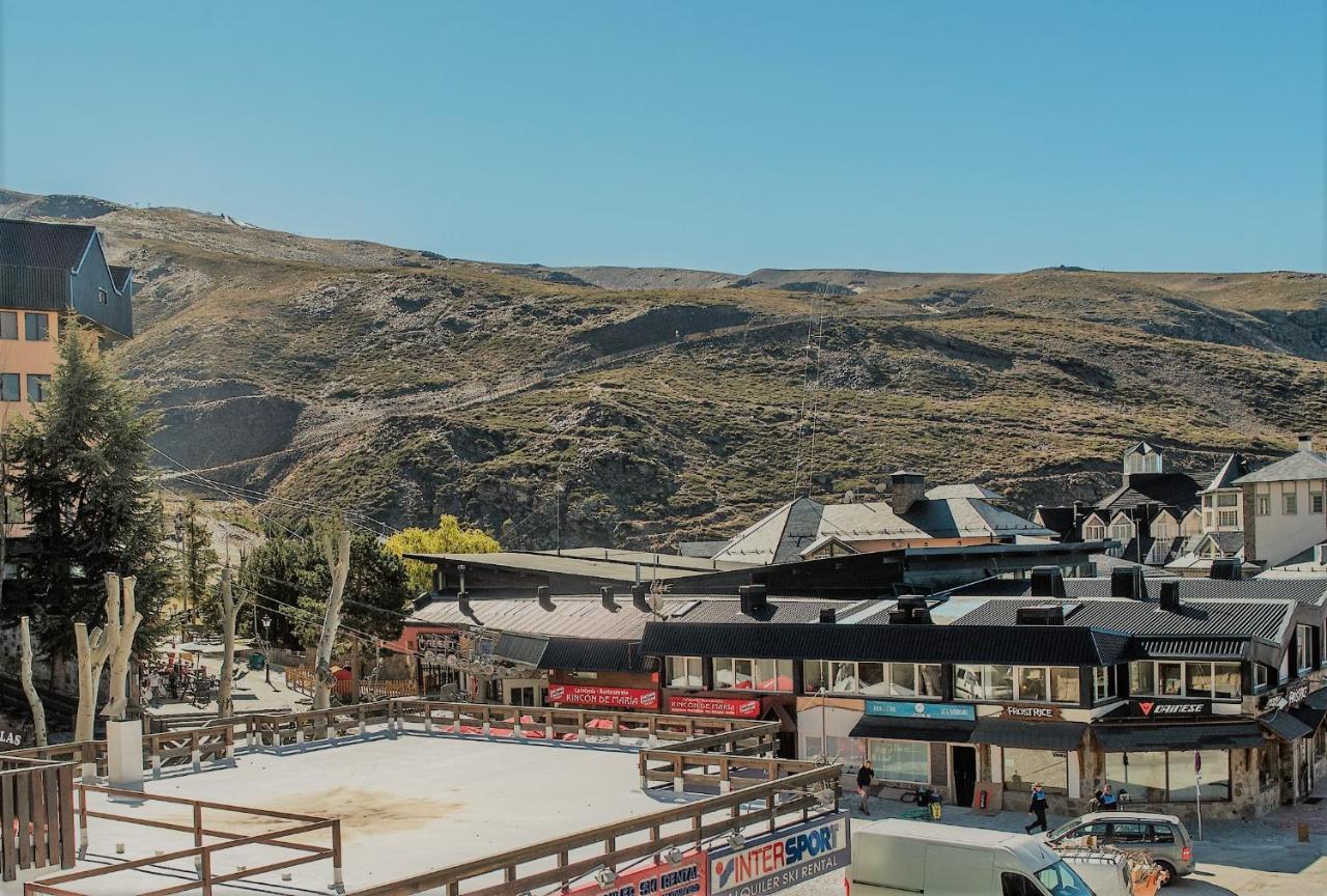 سْييرا نيفادا Todosierranevada Zona Baja -Plaza Principal-Junto A Los Telecabinas المظهر الخارجي الصورة