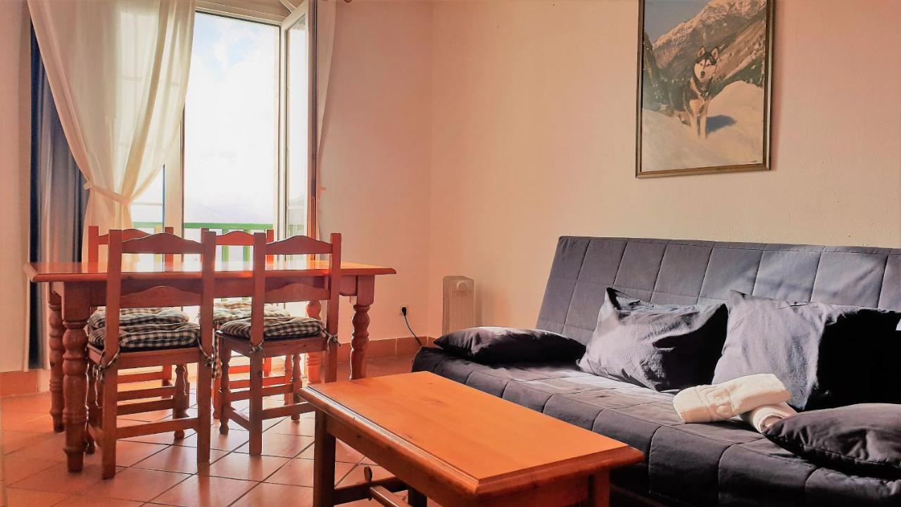 سْييرا نيفادا Todosierranevada Zona Baja -Plaza Principal-Junto A Los Telecabinas المظهر الخارجي الصورة