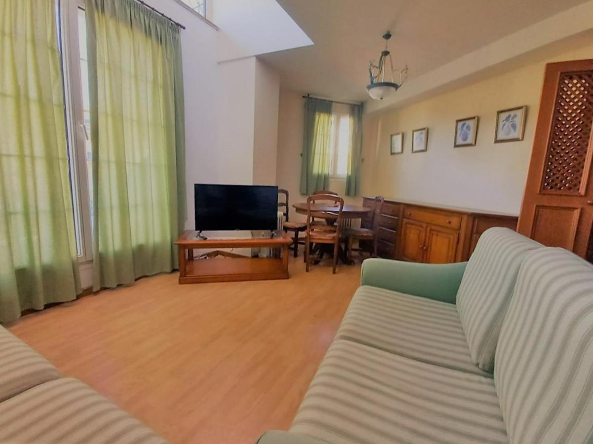 سْييرا نيفادا Todosierranevada Zona Baja -Plaza Principal-Junto A Los Telecabinas المظهر الخارجي الصورة