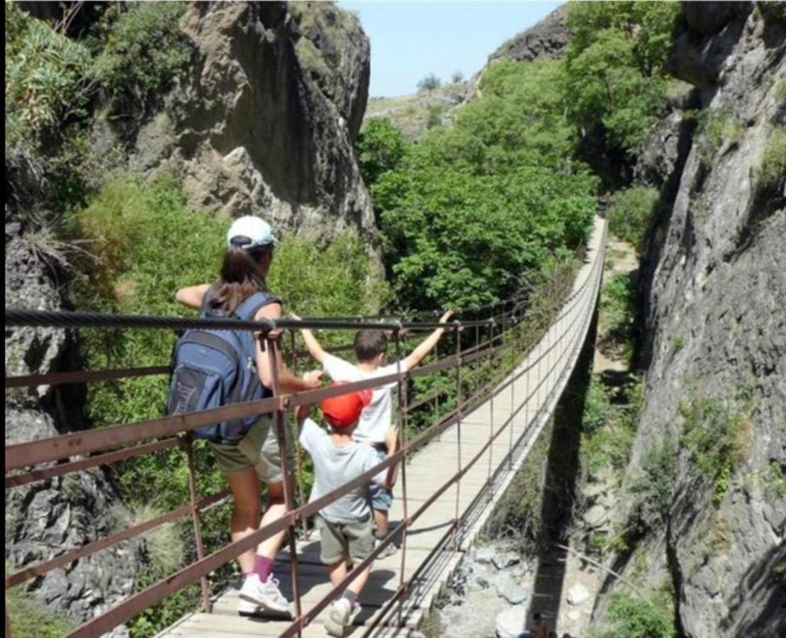 سْييرا نيفادا Todosierranevada Zona Baja -Plaza Principal-Junto A Los Telecabinas المظهر الخارجي الصورة